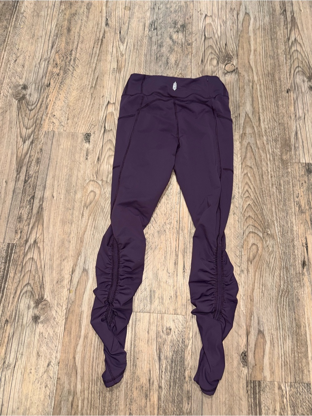 Free People Deep Plum Zip Ruched-Calf Leggings. Great condition.
